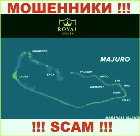 Советуем избегать совместной работы с internet лохотронщиками RoyalGold FX, Majuro, Marshall Islands - их официальное место регистрации